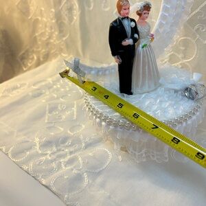 Classic Bride and Groom Wedding Cake Topper
